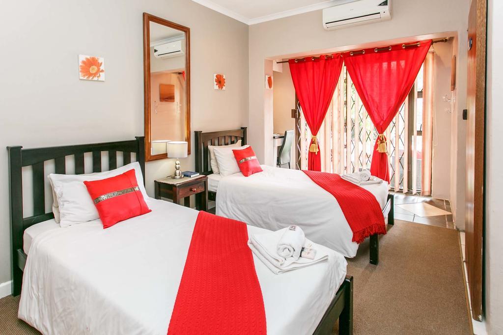 ซันเบลล์ ลอดจ์ Hotel เบลวิลล์ ภายนอก รูปภาพ